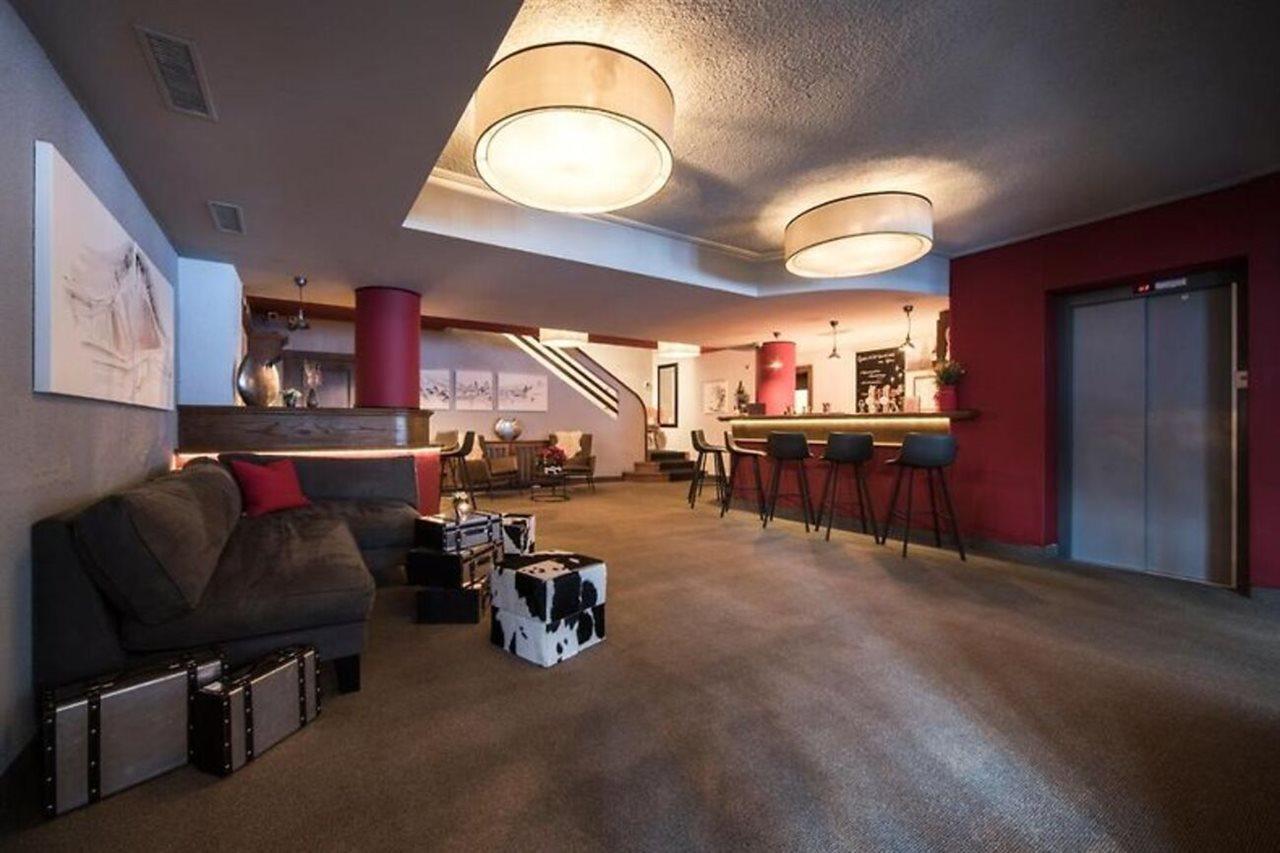 Hotel Montjola Sankt Anton am Arlberg Exteriör bild