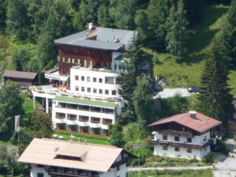 Hotel Montjola Sankt Anton am Arlberg Exteriör bild